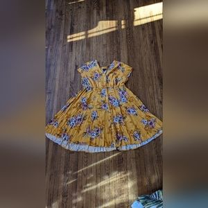 [3/$10 SALE] Yellow Floral Dress with Pockets